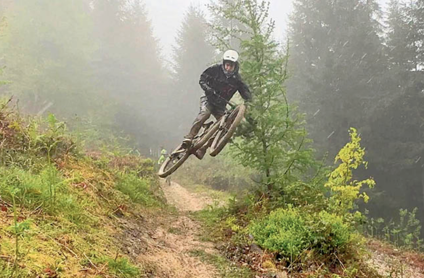 Sei jaitsiera izango ditu Piñu-koku enduro martxak; tartean, berri bat Erdellan