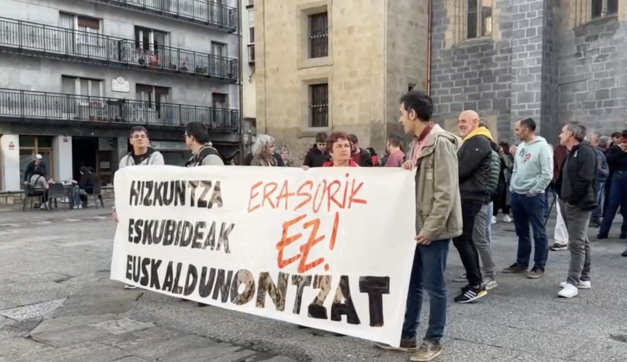 Elkarretaratzea deitu du astelehenerako Euskaldunon Hizkuntza Eskubideen Aldeko Arrasateko Protokoloak