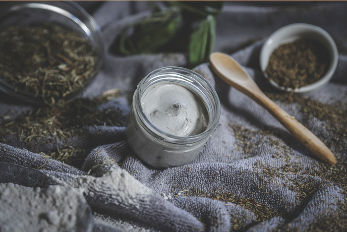 'Ahoaren eta ilearen zaintzarako produktuak' tailerra