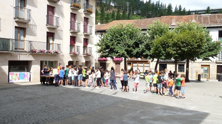 Udaleku irekietan parte hartzeko izen-ematea zabaldu dute