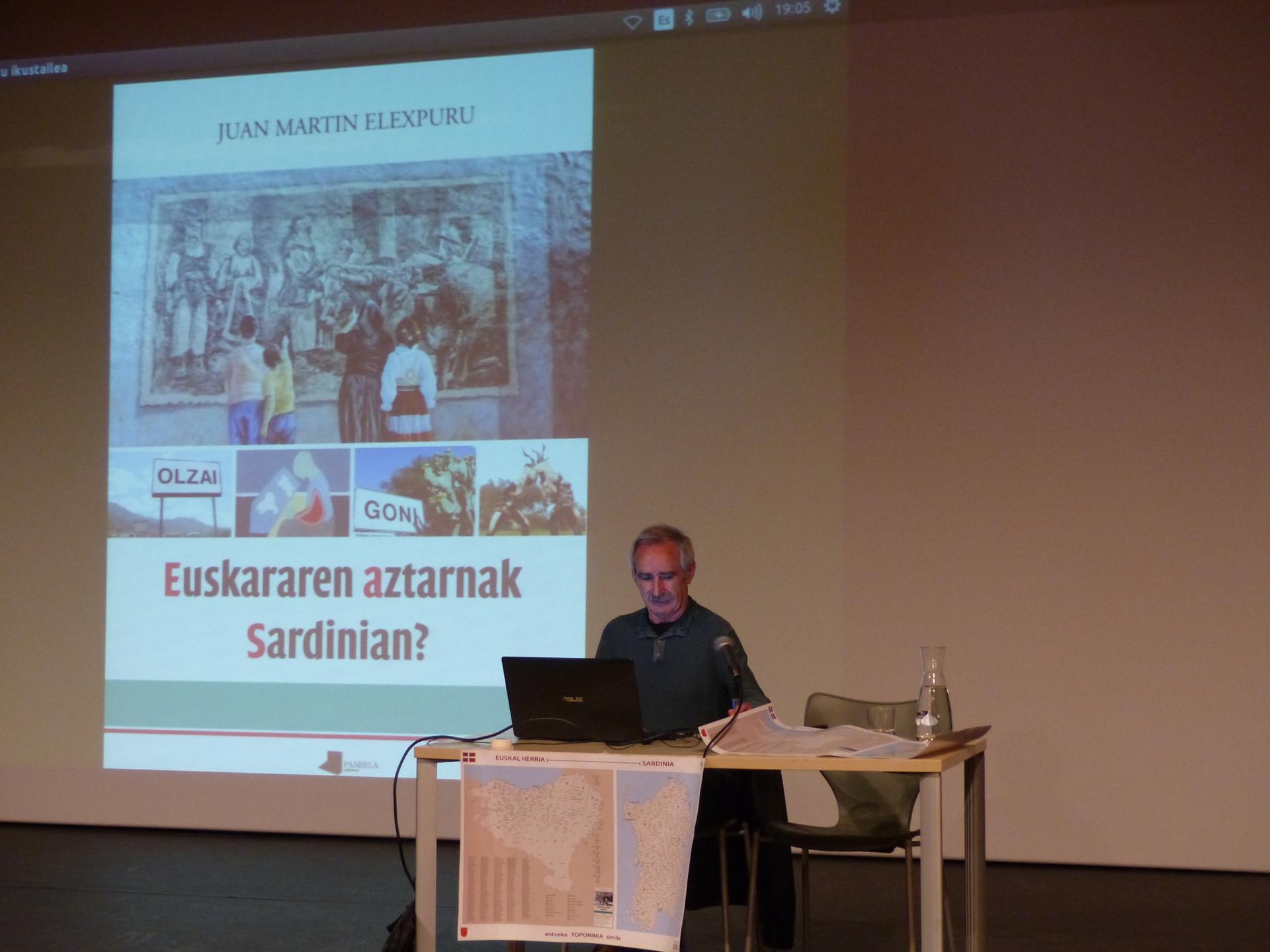 Juan Martin Elexpuru: “Euskal Herriko 300 leku izen berdin-berdinak daude Sardinian”