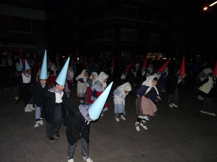 Sorgin dantza, San Juan bezperako sua