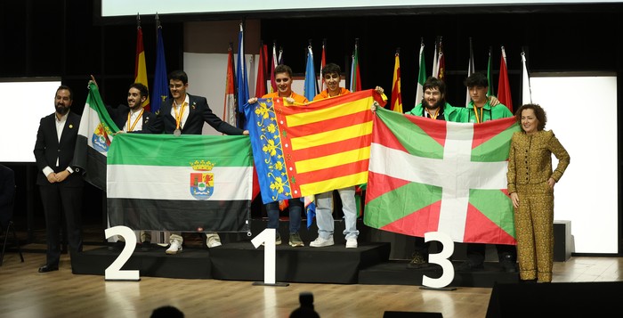 SpainSkills 2026 txapelketan Miguel Altunako Peio Romero eta Gorka Domenech ikasleek brontzezko domina lortu dute