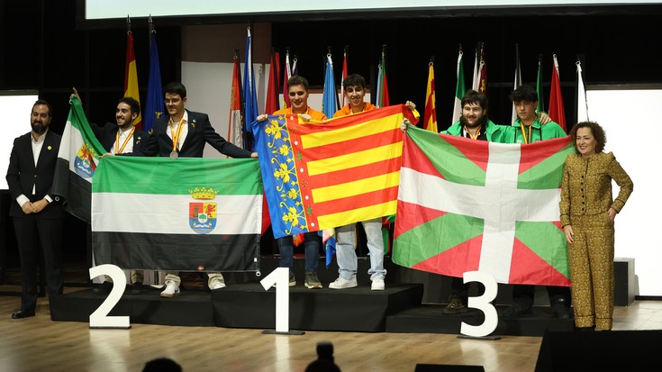 SpainSkills 2026 txapelketan Miguel Altunako Peio Romero eta Gorka Domenech ikasleek brontzezko domina lortu dute