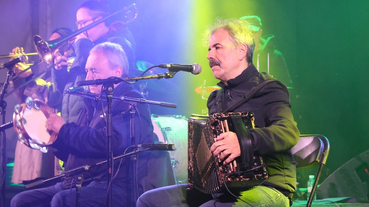 Tapia eta Leturia Band eta egun osoko jai-giroa Eskoriatzan