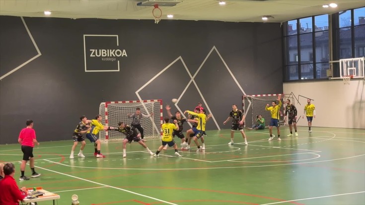 Asobal ligako Bidasoa eta Aranda, Zubikoako zaleen aurrean