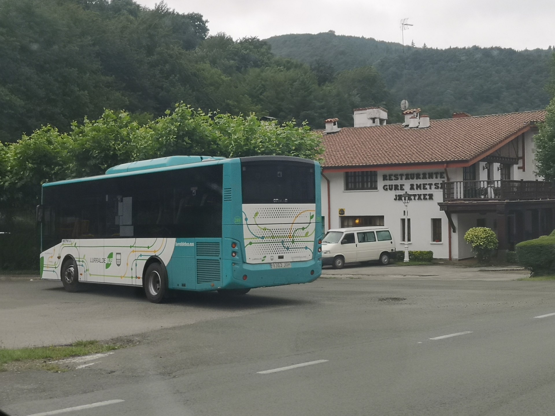 Leintz Gatzaga eta Arrasate arteko autobus zerbitzua bertan behera