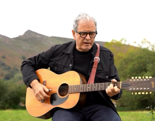 Ruper Ordorikak disko berriko 'Bada leku bat' kantuaren bideoklipa kaleratu du