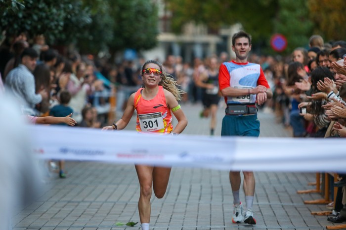 Bi hamarkada betetzear, Antxintxika krosak 400 korrikalari batuko ditu bihar