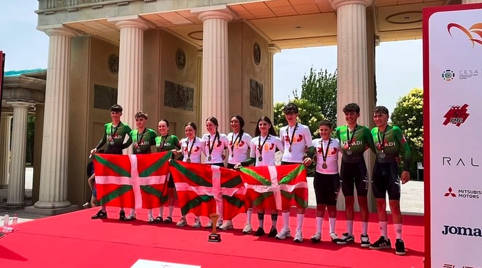Ainhoa Plaza eta Katixa Navarro, Espainiako erlojupeko txapeldun