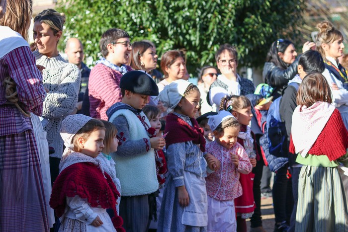 Postalak banatuz, komertzio txikiari ekarpena egiten