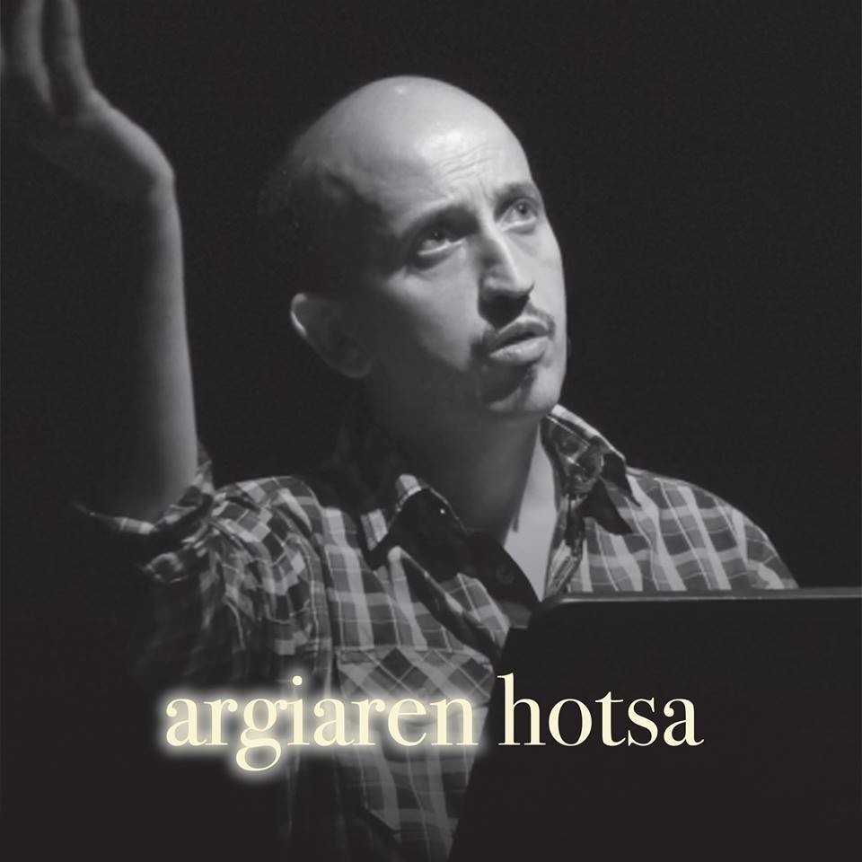 SARRERAK AGORTZEAR!

ADI !!!!

"Argiaren hotsa