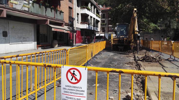 Gaur hasi dira Iralako suteak eragindako kalteak konpontzen