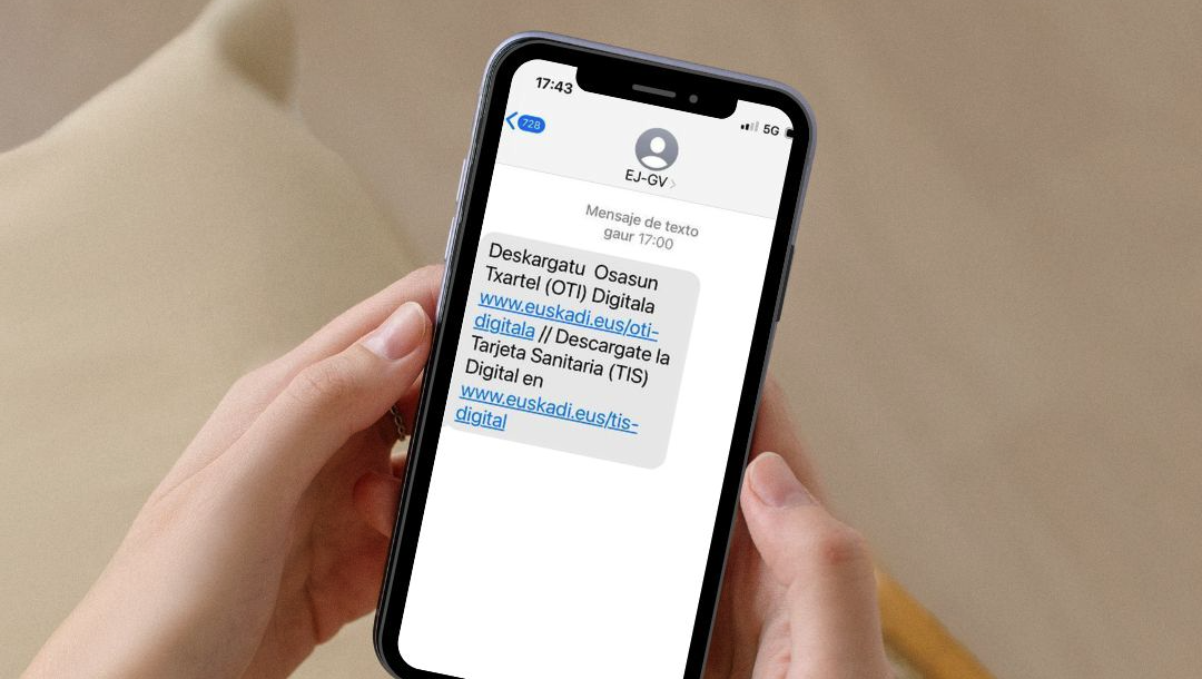 Osasun txartel digitala eskuratzeko mezuak mesfidantza sortu du zenbait herritarrengan
