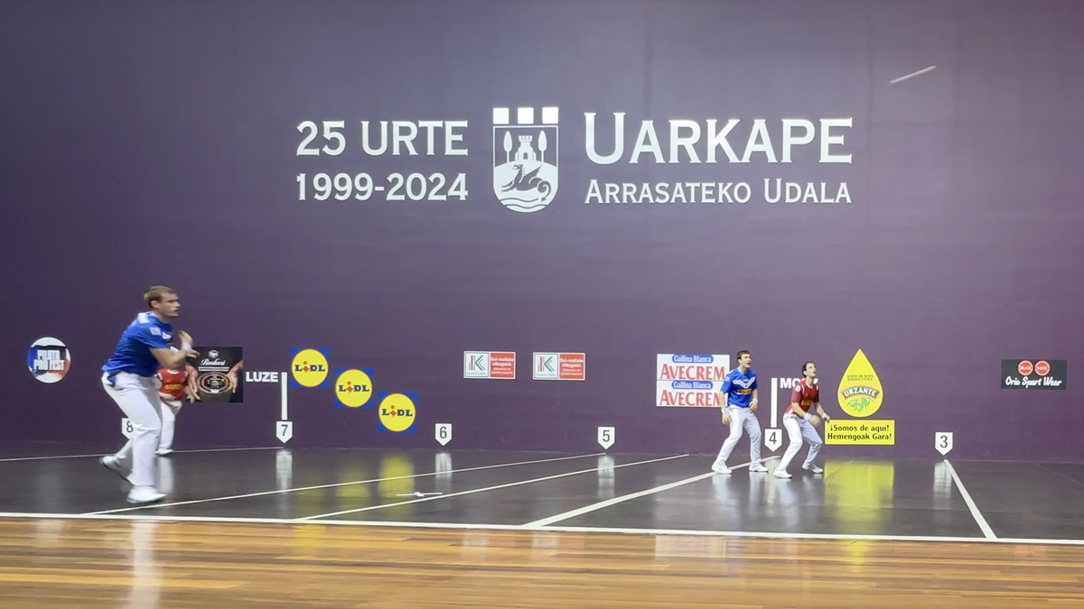 Eguenean jarriko dituzte salgai Santamasetako pilota jaialdiko sarrerak