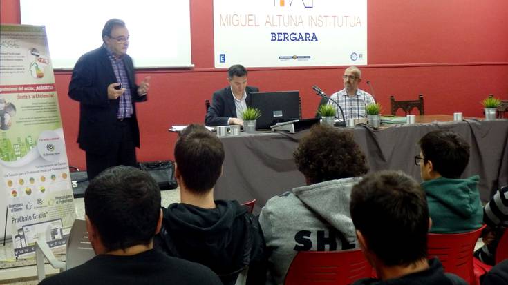 APROBASGE Kudeatzaile Energetikoen Euskal Elkarte Profesionalaren aurkezpena Miguel Altuna Institutuan