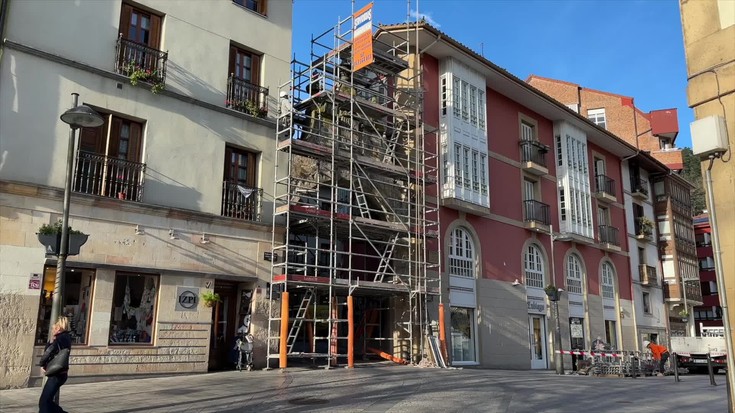 Portaloiko arkua berritzeko lanak abian dira