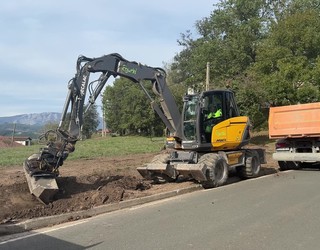 Erritmo onean doaz lanak Aozaratza eta Urkulu artean egiten ari diren oinezkoentzako bidean