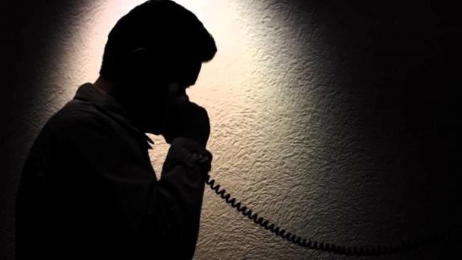Senitarteko baten gezurrezko bahiketarengatik erreskatea eskatzeko estortsio deiak hauteman dituzte