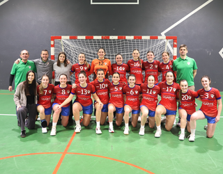 Sailkapeneko goiko postuei begira jarraitu nahi dute senior neskek