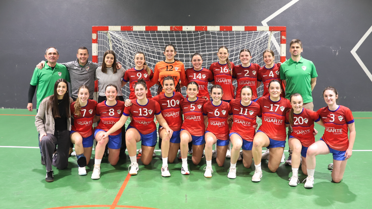 Sailkapeneko goiko postuei begira jarraitu nahi dute senior neskek