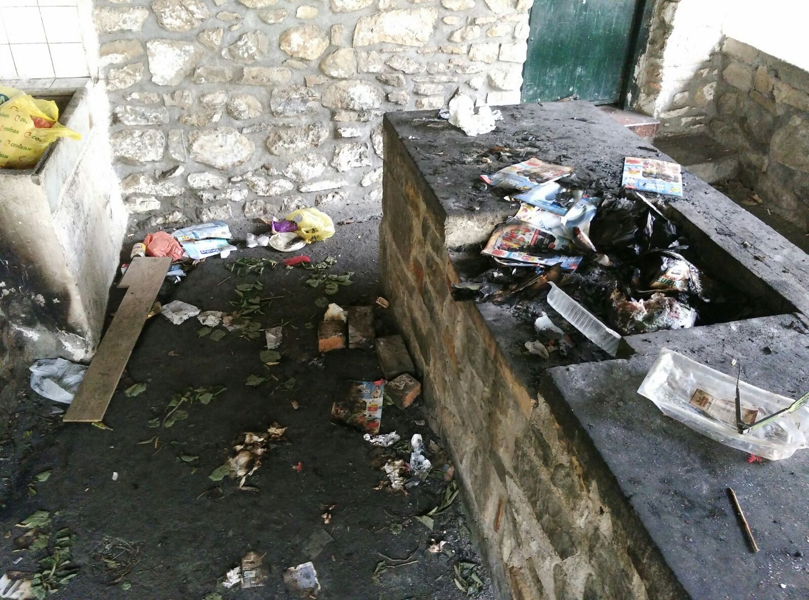 Erabat zikin agertu da gaur Andra Mari ermita