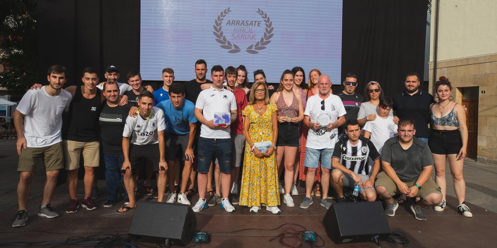 AKS sarietan errekonozimendua Pirolitikei, Sasoibidekoei eta Karmelo Bergaretxeri