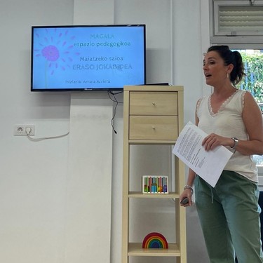 'Esfinterren kontrola: nork, noiz eta nola kendu pardela?' hitzaldia