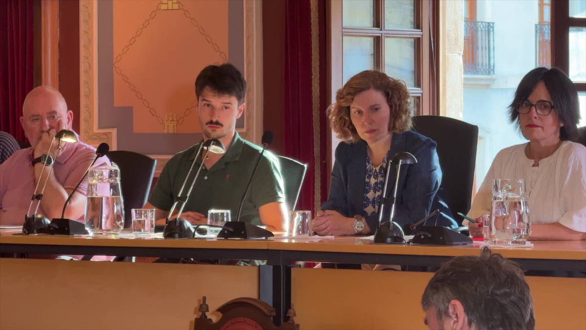 EAJko Esther Ortiz de Zaratek zinegotzi kargua hartu du