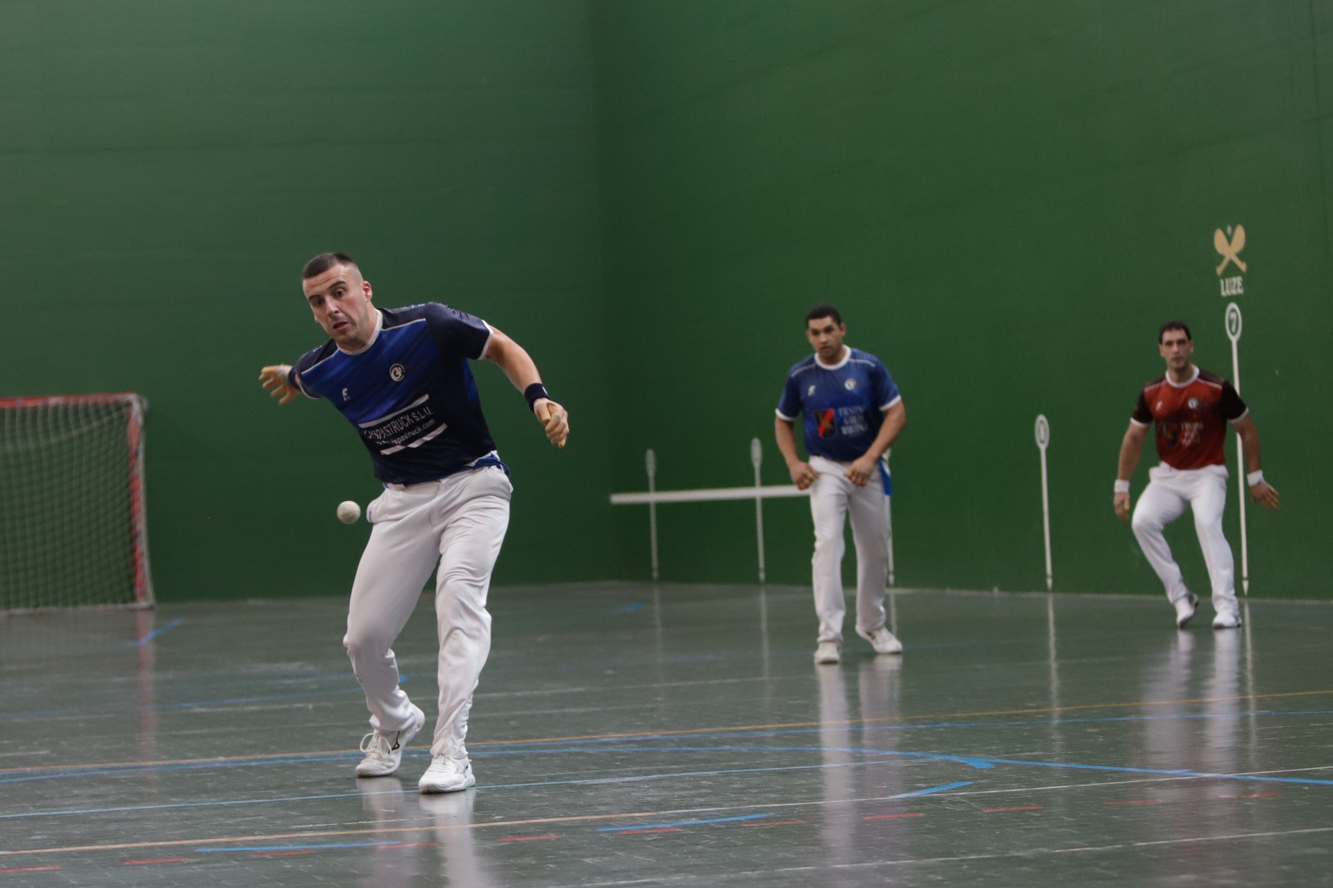 Pilota partidua gaur Aramaion, eta bihar Del Campo Ogetan izango da