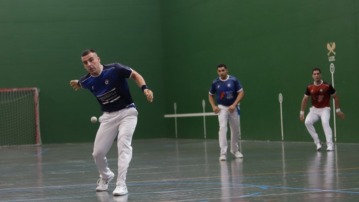 Pilota partidua gaur Aramaion, eta bihar Del Campo Ogetan izango da