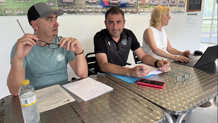Xabi Etxeberria: "Lotsagarria da, hiru bazkide etorri dira batzarrera"