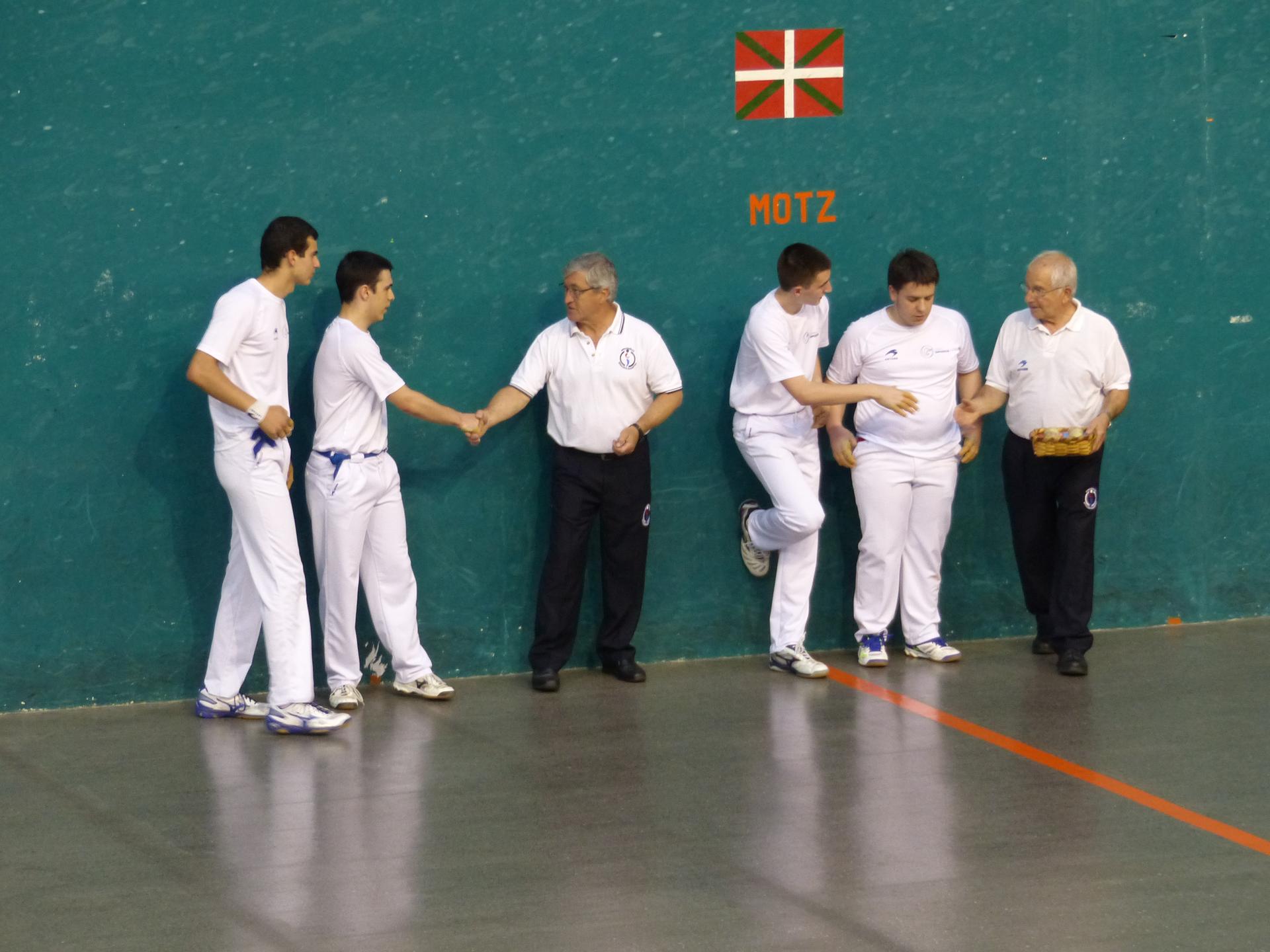 Final-laurdenetan dira pilotari oñatiarrak
