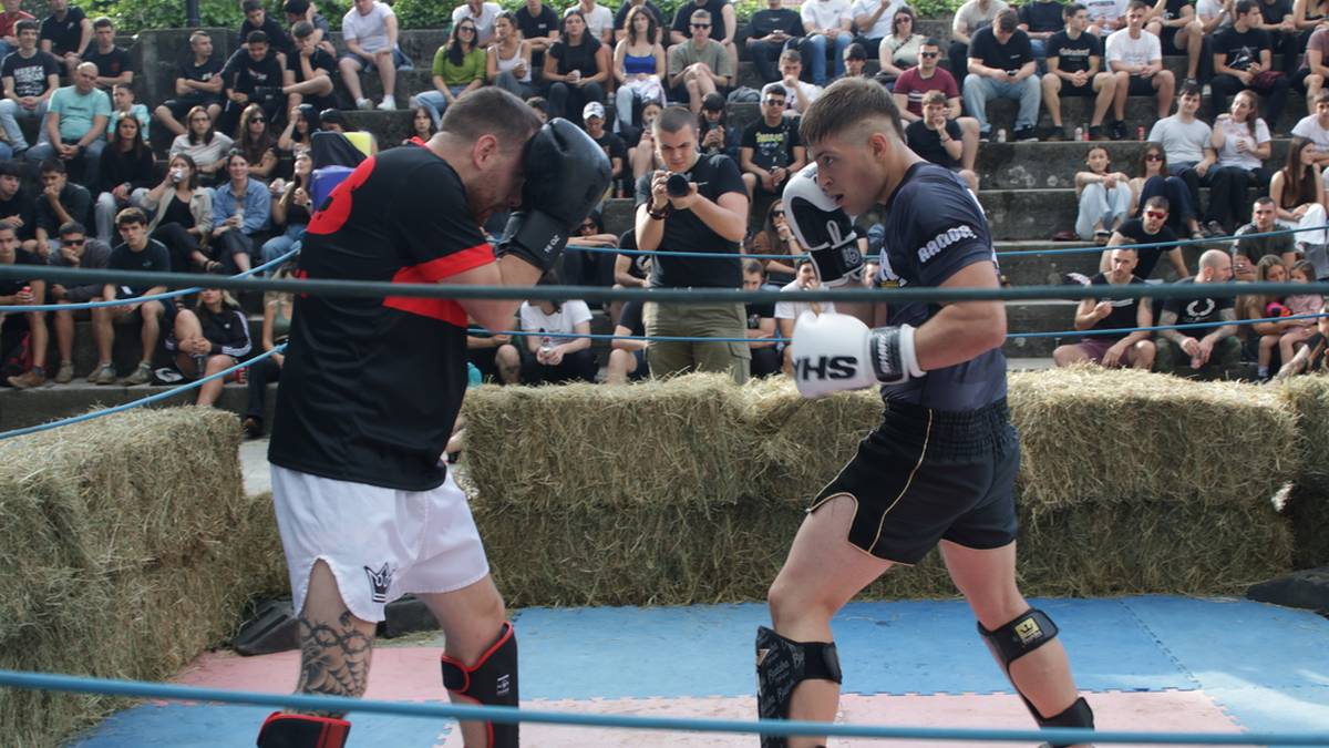 Jai giroa piztu dute Antifa Eguneko boxeo eta kickboxing erakustaldiek