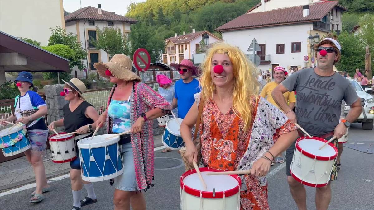 Danborrada berreskuratu dute Aramaioko sanmartinek