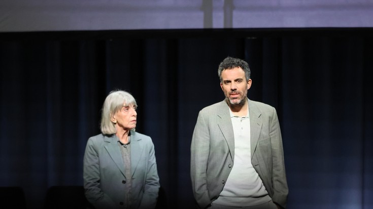 'Desobedienteak 18/98' lana antzeztu dute Santa Anako oholtzan