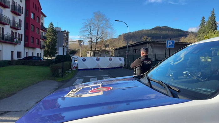 Autoak harrapatuta hildako gizonezkoaren gorpua aberriratzeko diru-bilketa jarri du martxan Ndank Ndank elkarteak