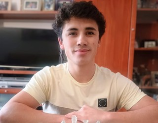 Ander Otero: "Abantaila asko ditu xakean aritzeak, eta haurren garapenerako onuragarria da"