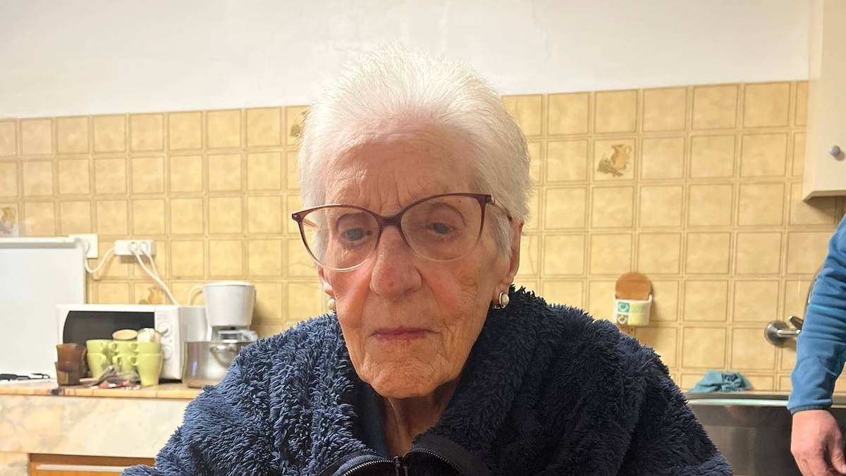 102 urte bete ditu Martzelina Plazaolak