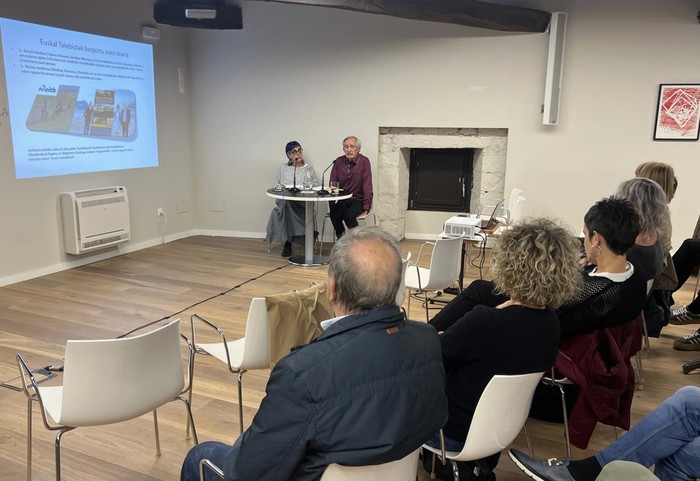 'Euskararen mende magikoak (V-IX K.o.)' liburua aurkeztu du Juan Martin Elexpuruk