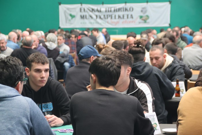 Debagoieneko zortzi bikote lehiatuko dira Euskal Herriko mus txapelketako finalean