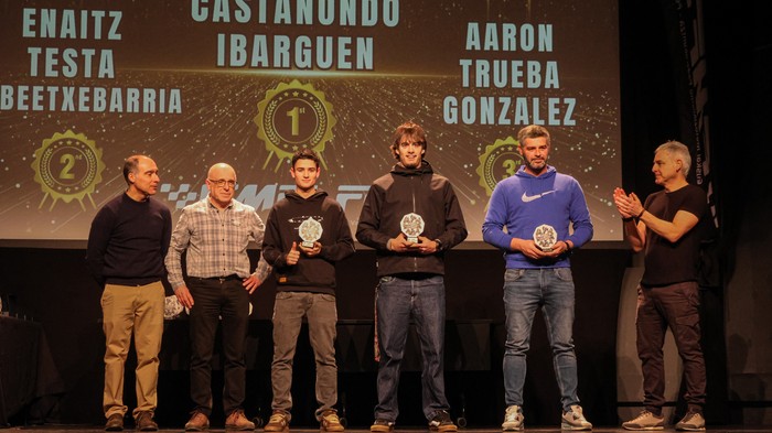 Testa anai eskoriatzarrek Euskadiko Motoziklismo Federazioaren sari bana jaso dute
