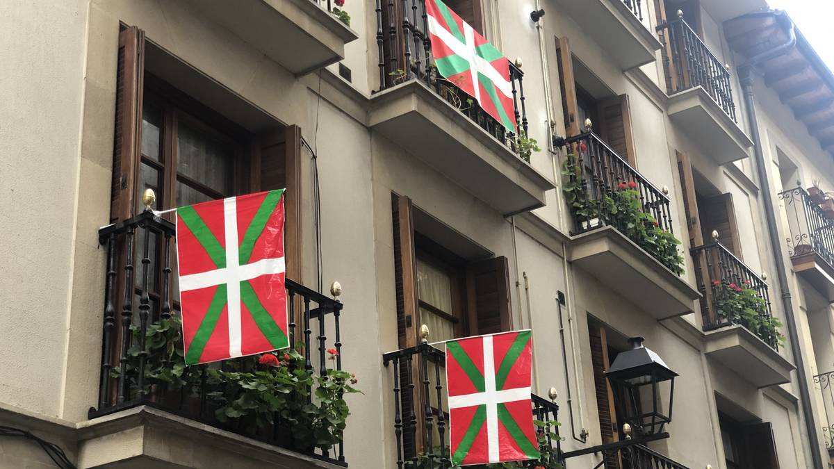 Aberri Eguna ospatuko da Iruñean, Bilbon eta Gernikan