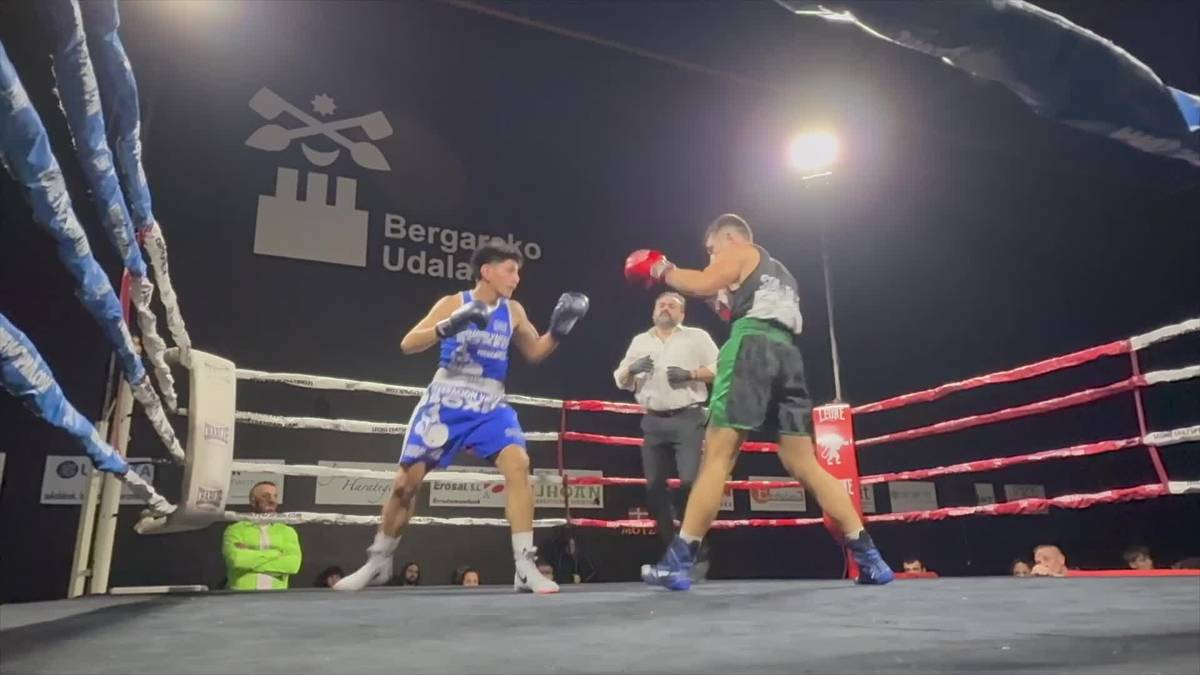 Hiru bergarar herriko boxeo jaialdian