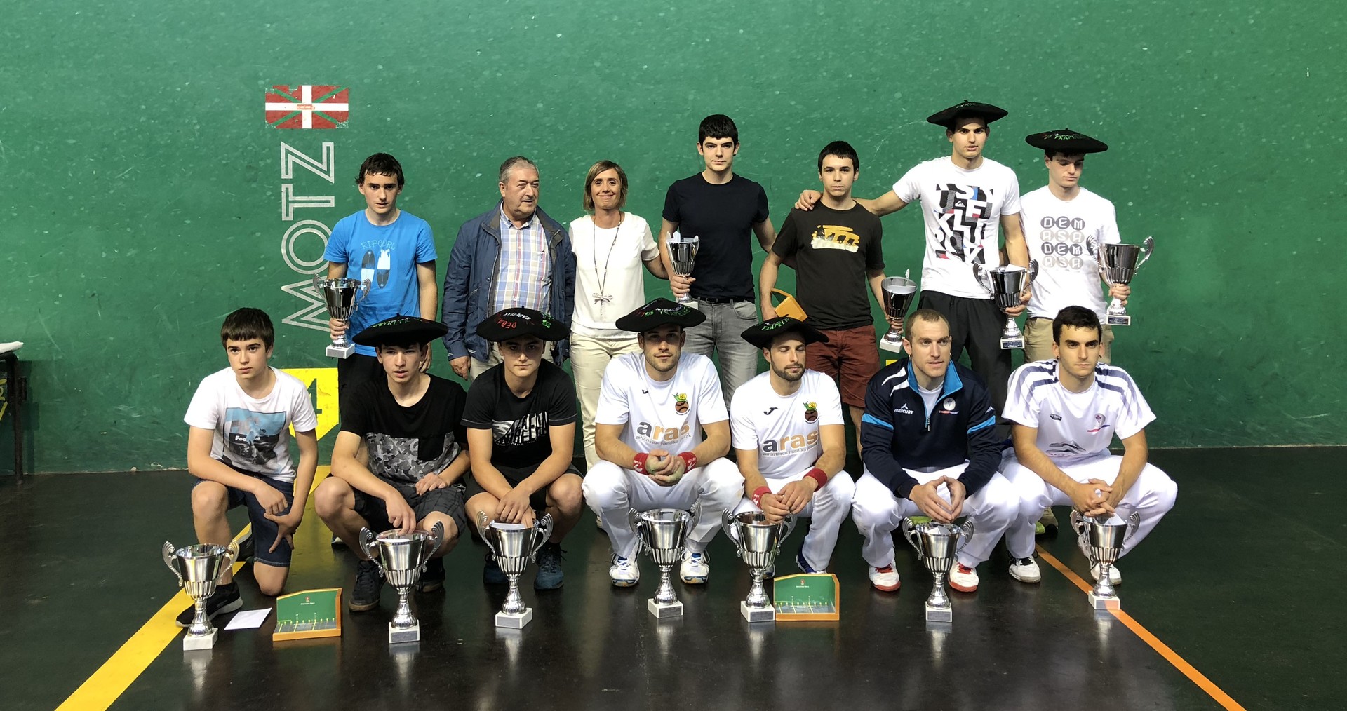 Pilota ikuskizun ederra Debarro Txapelketako finaletan