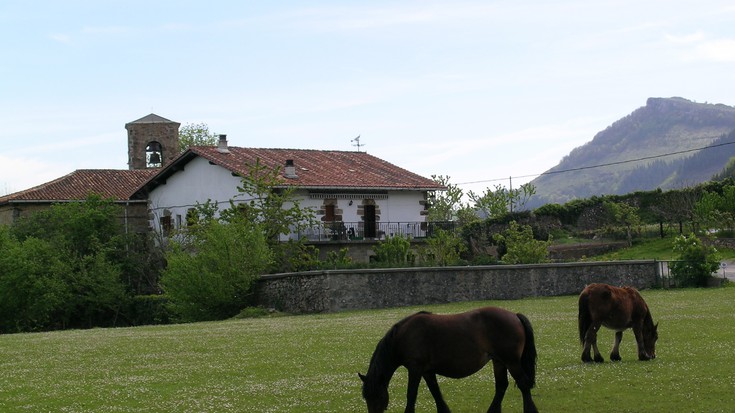 Largero batzea egingo dute Mendiola elizatean