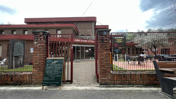 Bergarako San Joxepe erretiratu elkarteko taberna urtarrilaren 12an irekitzea espero dute