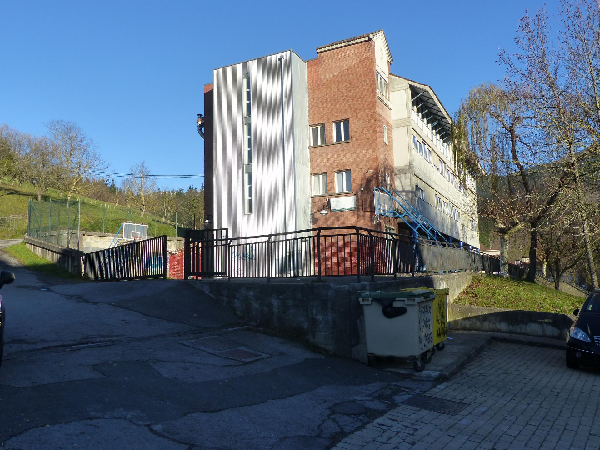 Arrapala bat egin nahi du Udalak, eskolarako bidea errazteko helburuarekin