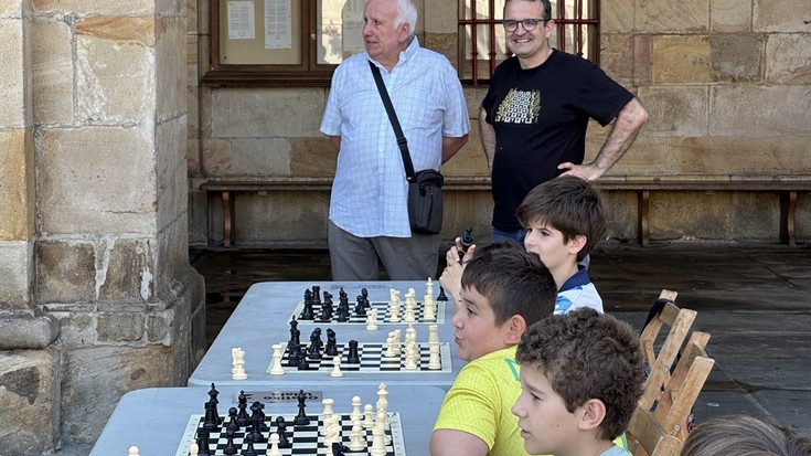 Xake sailaren aurkezpena, argazkitan
