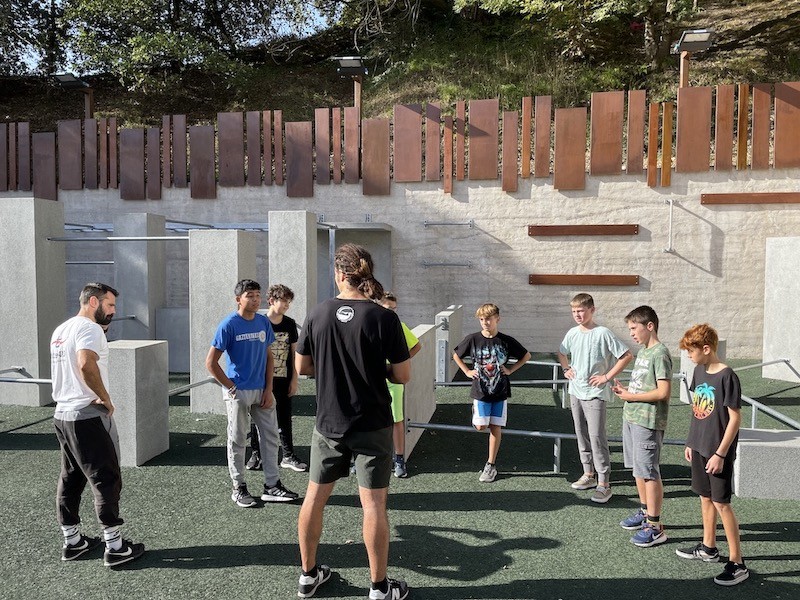 Ikastaro batekin inauguratu dute parkour parkea